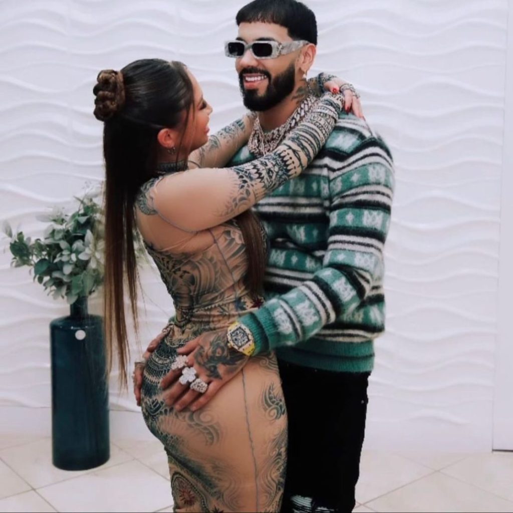 ¡Anuel AA está de regreso! Así celebró su cumpleaños con su novia Laury y su hijo Pablo