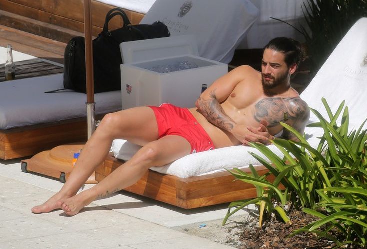 Maluma nos transporta al verano con “Bikini”, su nueva canción y videoclip