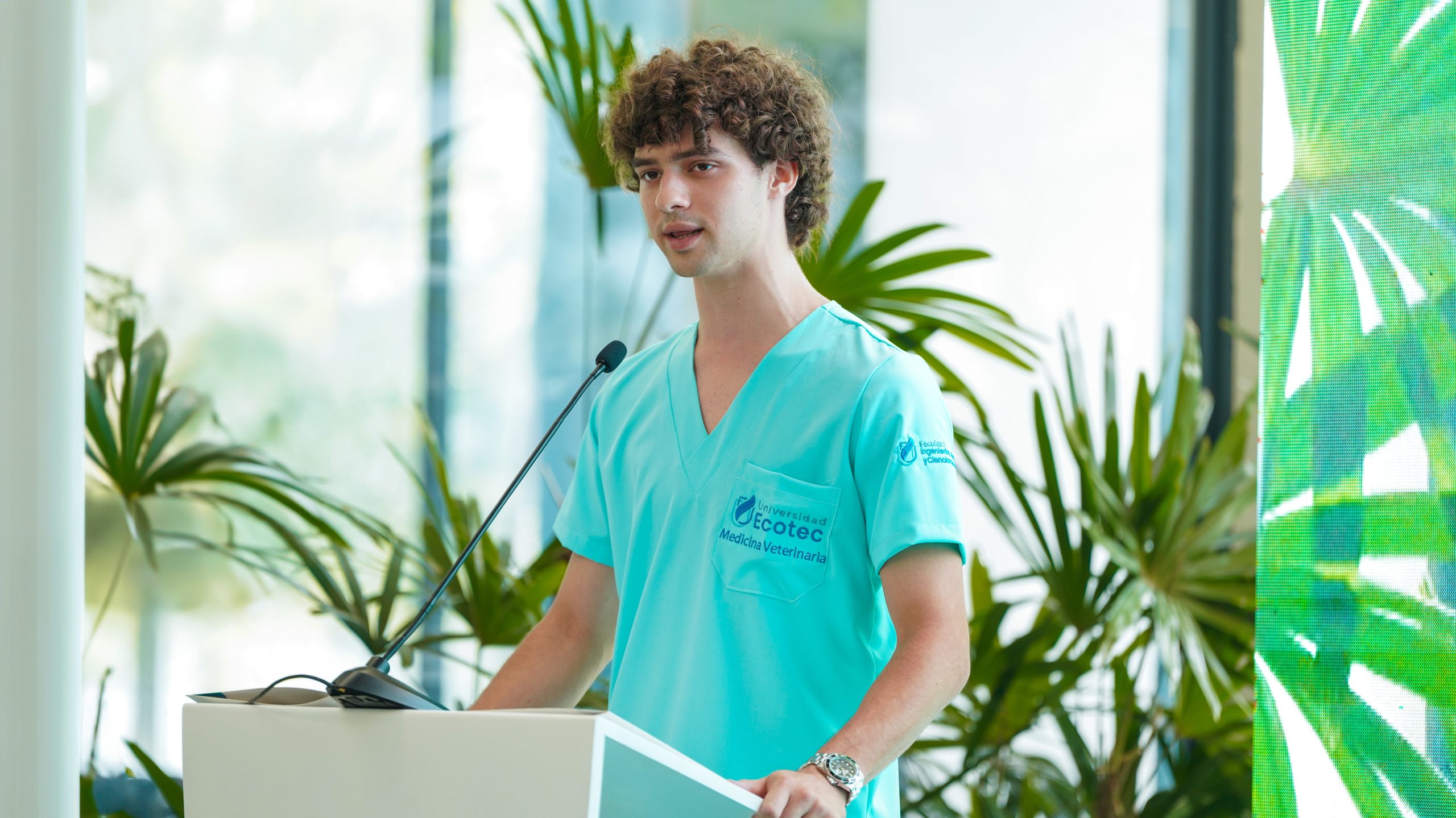 ECOTEC PRESENTA EL CONSEJO ACADÉMICO CIENTÍFICO DE MEDICINA VETERINARIA CON EXPERTOS Y LÍDERES DEL SECTOR