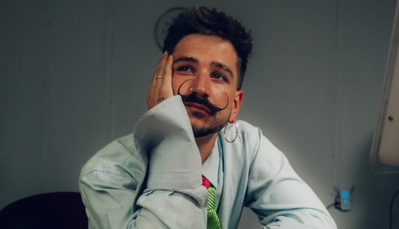 Camilo y su tema ‘Maldito Chat GPT’ con desafío a la IA.