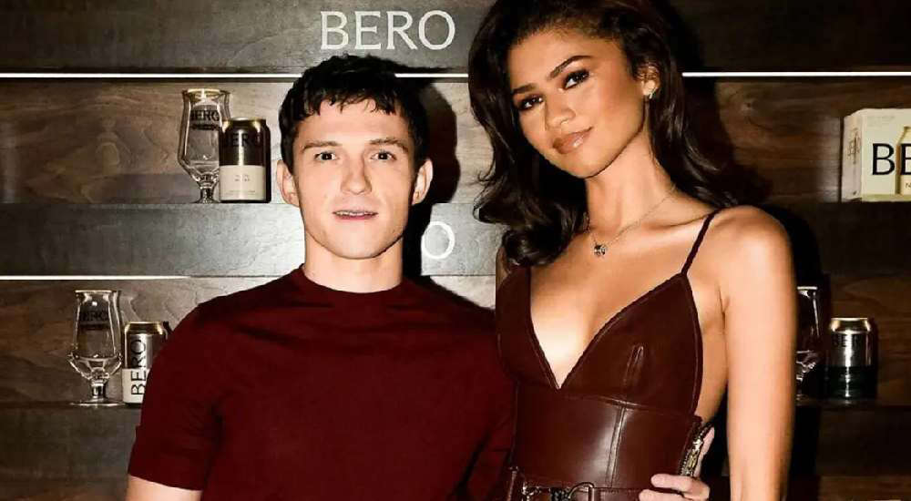 Familia de Tom Holland comparte Navidad junto a Zendaya.