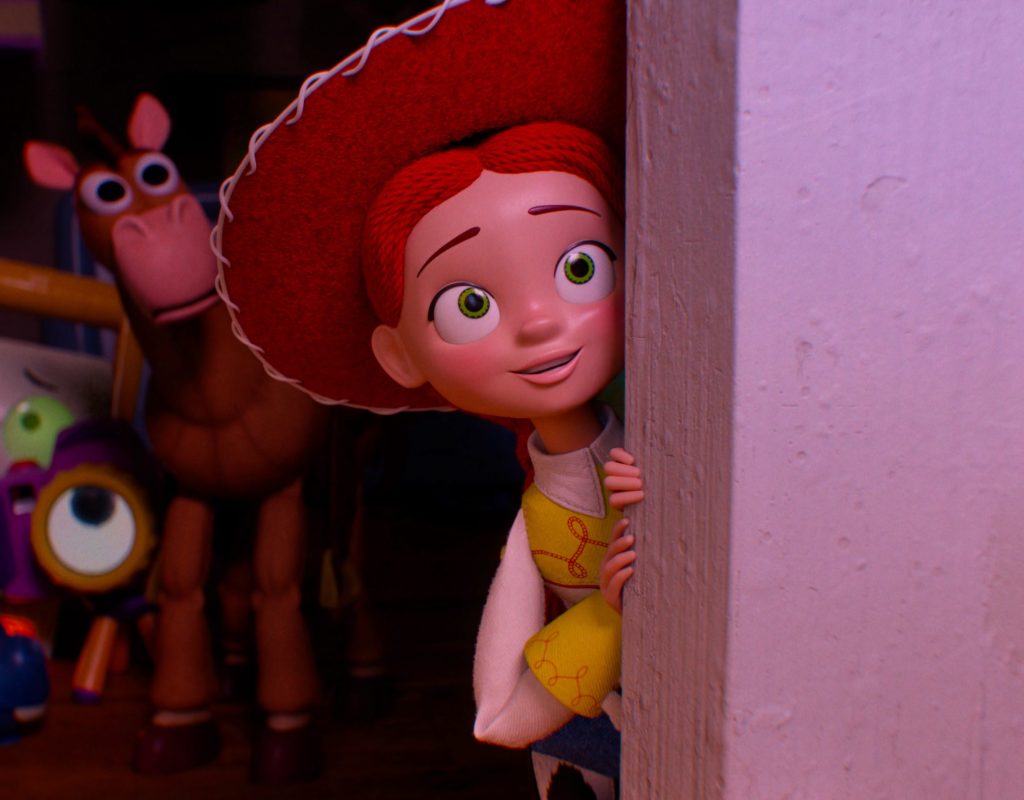 Esta imagen publicada por Pixar muestra al personaje de Jessie, con la voz de Joan Cusack, en una escena de "Toy Story 5". (Pixar-Disney via AP)